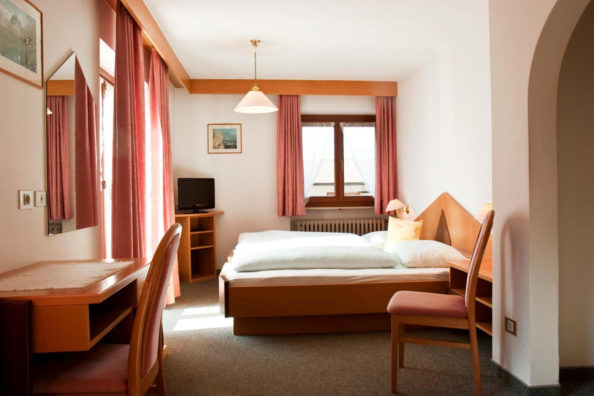 Garni Renzler Bed & Breakfast Rasun di Sopra Ngoại thất bức ảnh